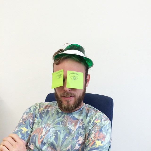 Roel van der Ven with Post-its on his eyes that look like eyes